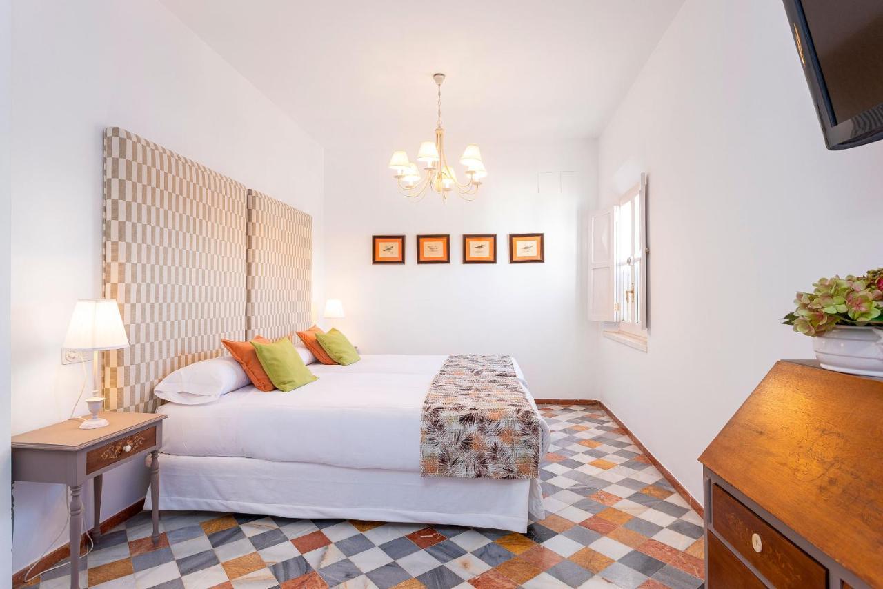 Genteel Home Campamento Севиля Екстериор снимка